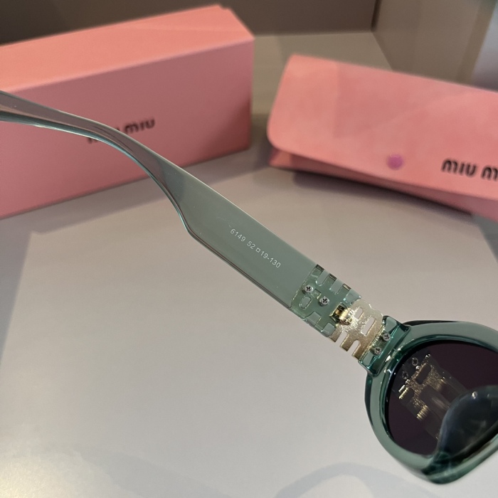 M*iu Miu Top XX 20240323-5