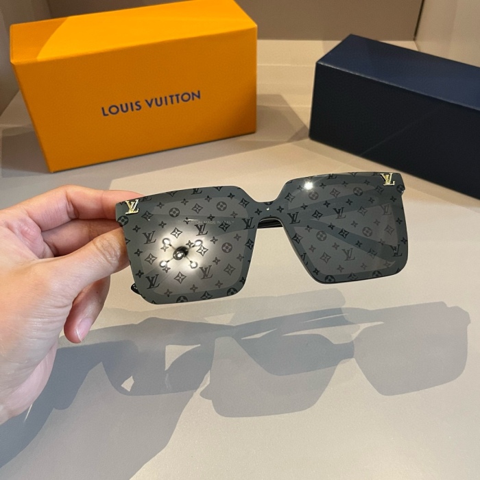 L*ouis V*uitton Top XX 20240323-10