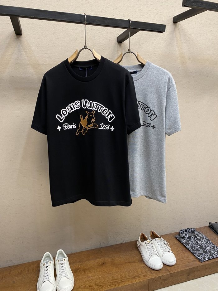 L*ouis V*uitton  T-shirt  Top Quality D17 20240323-36
