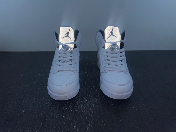 Air Jordan 5 Retro White Black DD0587-110