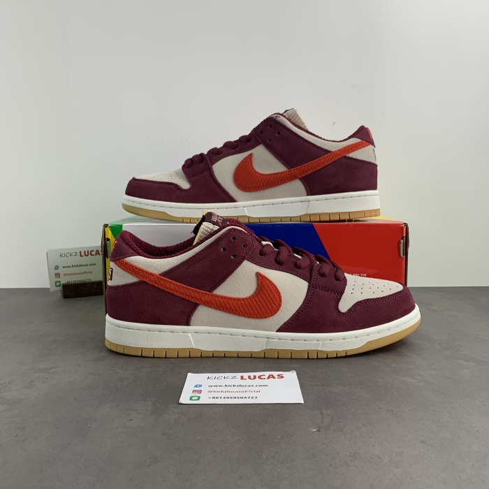 SB Dunk Low Skate Like a Girl  DX4589-600