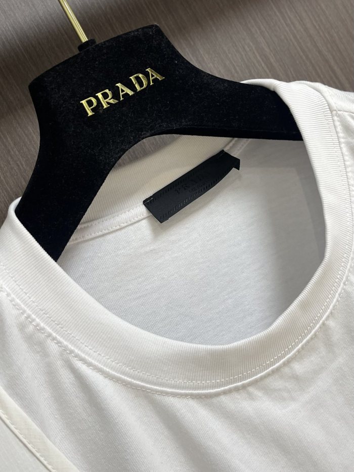 P*rada T-shirt Top Quality D17 20240326-40