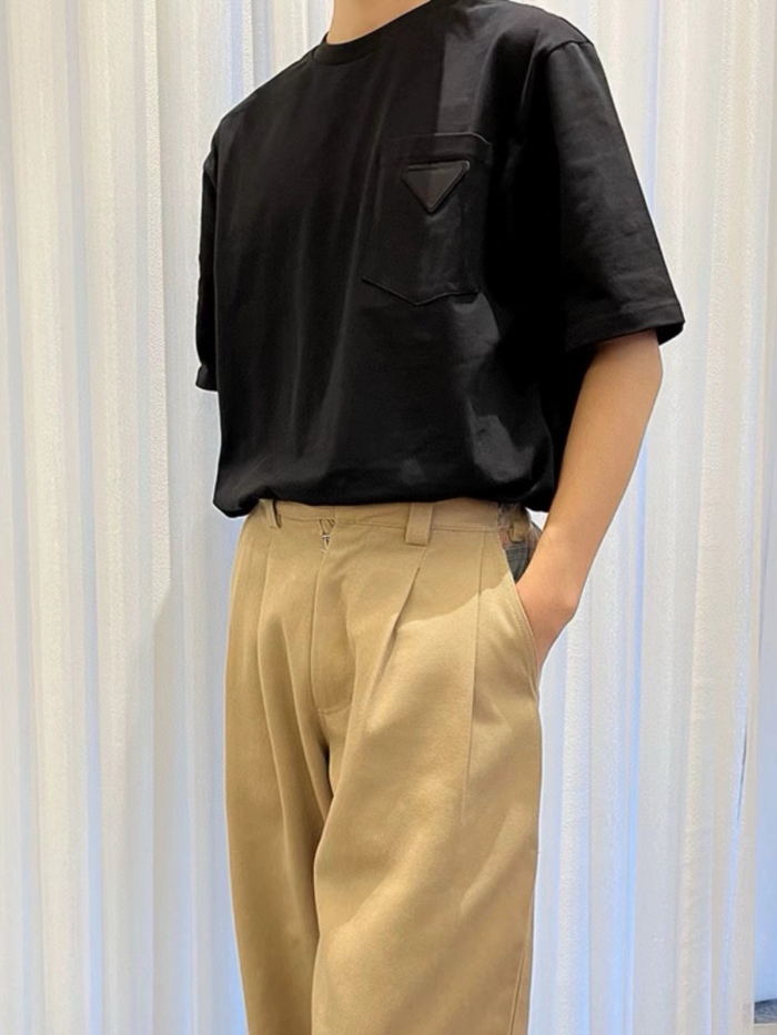 P*rada T-shirt Top Quality D17 20240403-17