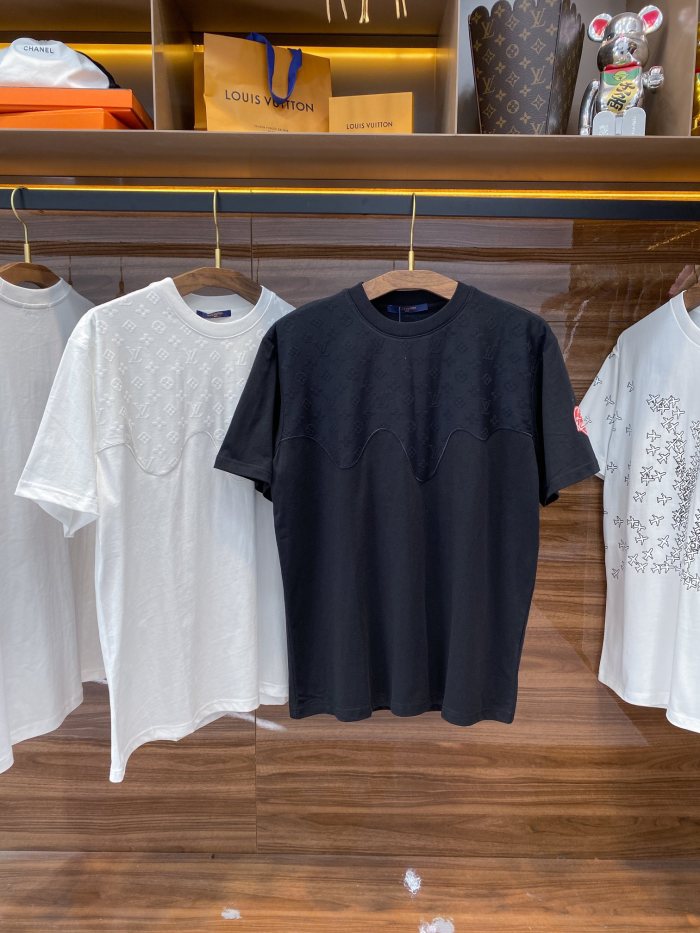 L*ouis V*uitton T-shirt Top Quality D17 2020405-24
