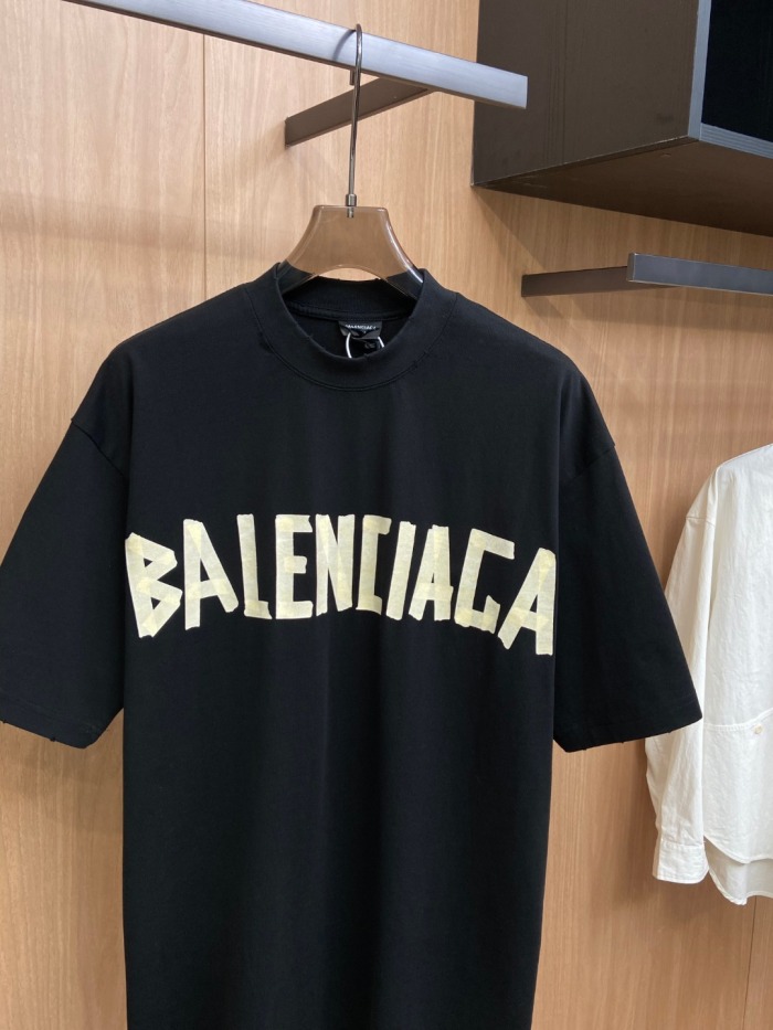 B*alenciaga T-shirt Top Quality D17 20240405-12