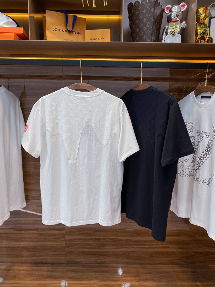 L*ouis V*uitton T-shirt Top Quality D17 2020405-24