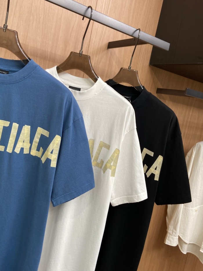 B*alenciaga T-shirt Top Quality D17 20240405-12
