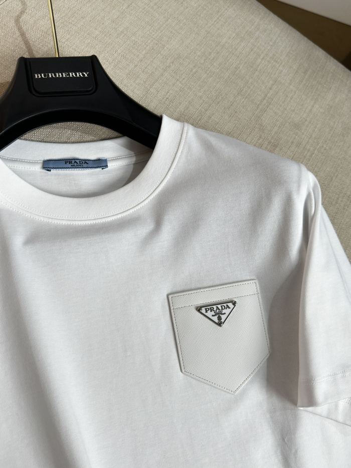 P*rada T-shirt Top Quality D17 20240406-3