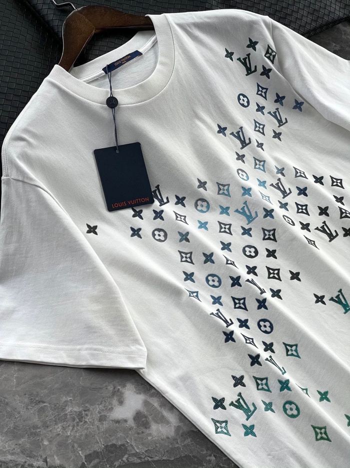 L*ouis V*uitton  T-shirt  Top Quality D17 20240410-30