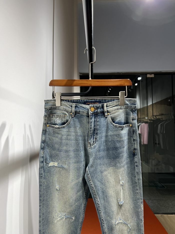 L*ouis V*uitton  pants  Top Quality D17 20240411-1