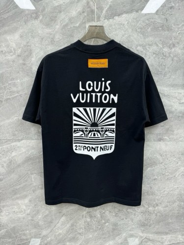 L*ouis V*uitton  T-shirt  Top Quality D17 202404112-37