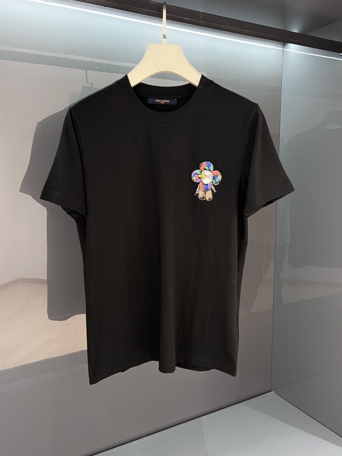 L*ouis V*uitton  T-shirt  Top Quality D17 20240413-20