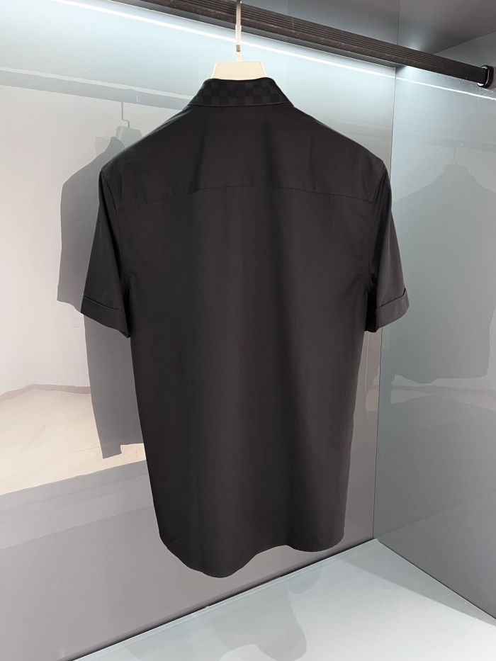 L*ouis V*uitton  T-shirt  Top Quality D17 20240413-8