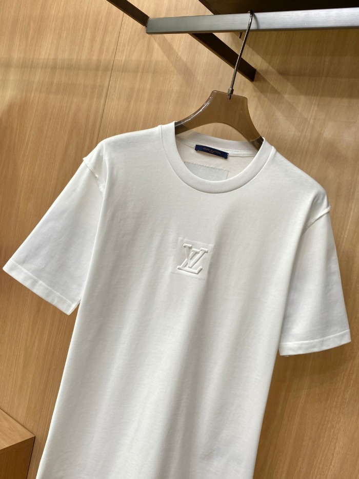 L*ouis V*uitton  T-shirt  Top Quality D17 20240415-4