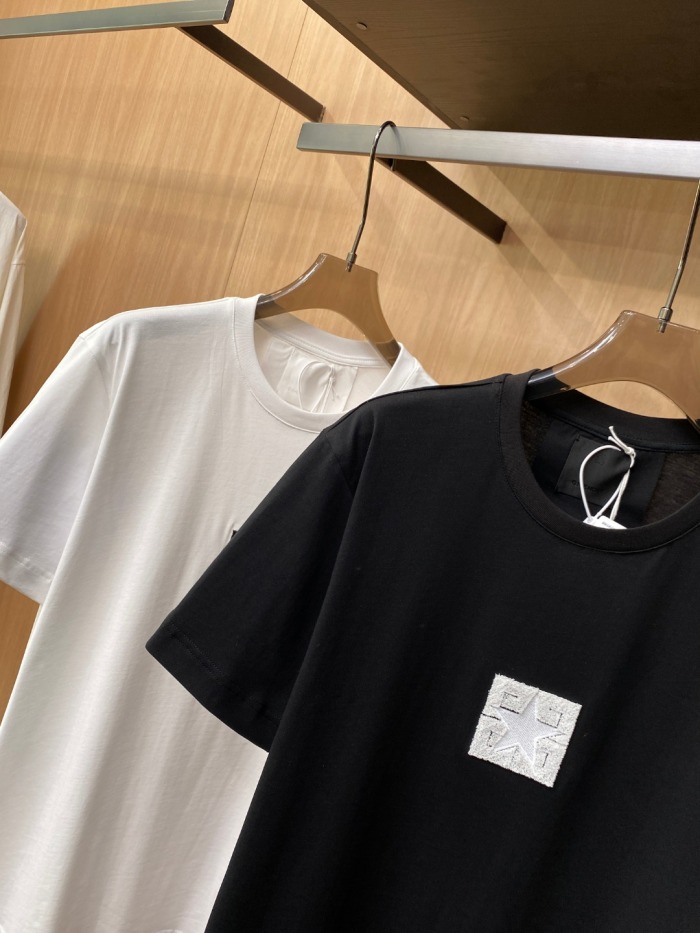G*ucci T-shirt  Top Quality D17 20240415-2