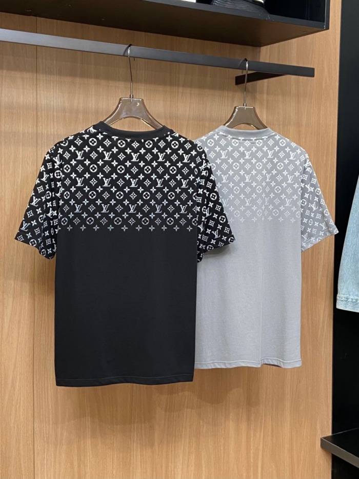L*ouis V*uitton  T-shirt  Top Quality D17 20240415-8