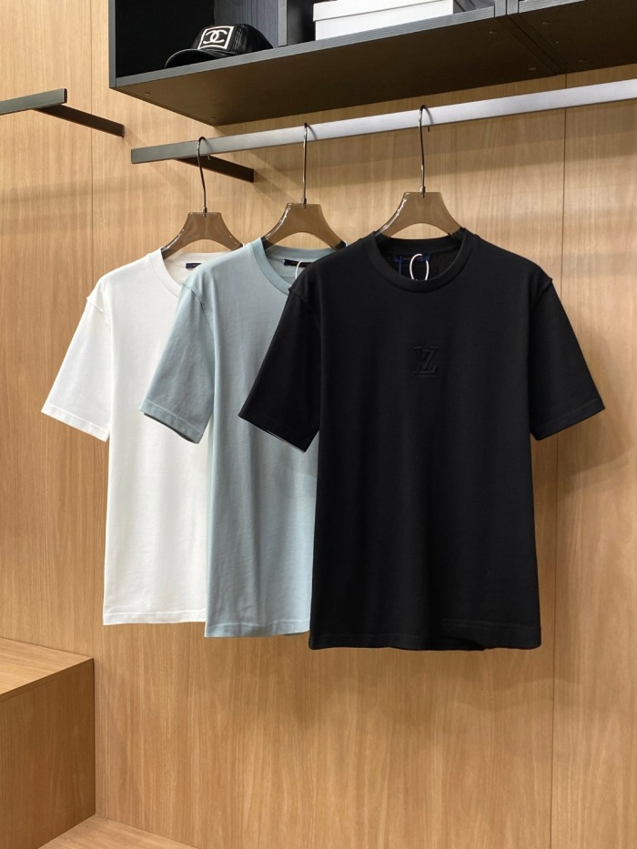 L*ouis V*uitton  T-shirt  Top Quality D17 20240415-4
