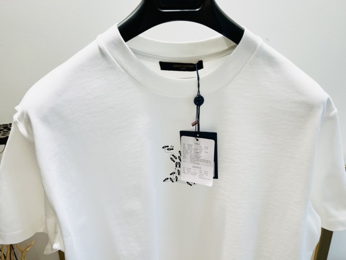 L*ouis V*uitton  T-shirt  Top Quality D17 20240417-18