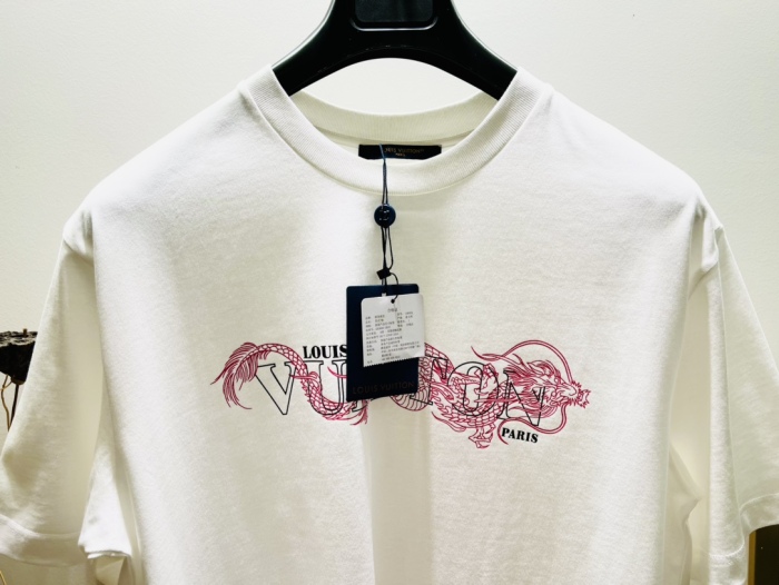 L*ouis V*uitton  T-shirt  Top Quality D17 20240417-8