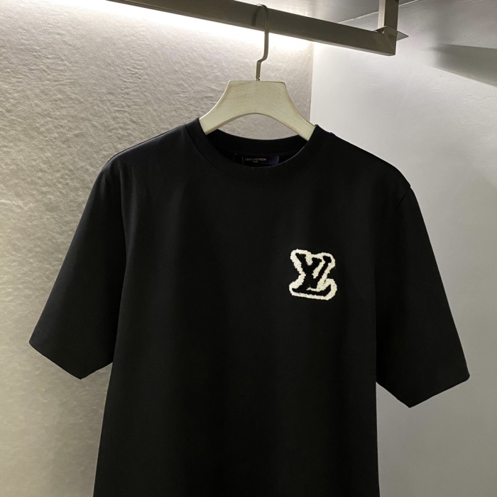 L*ouis V*uitton  T-shirt  Top Quality D17 20240422-4