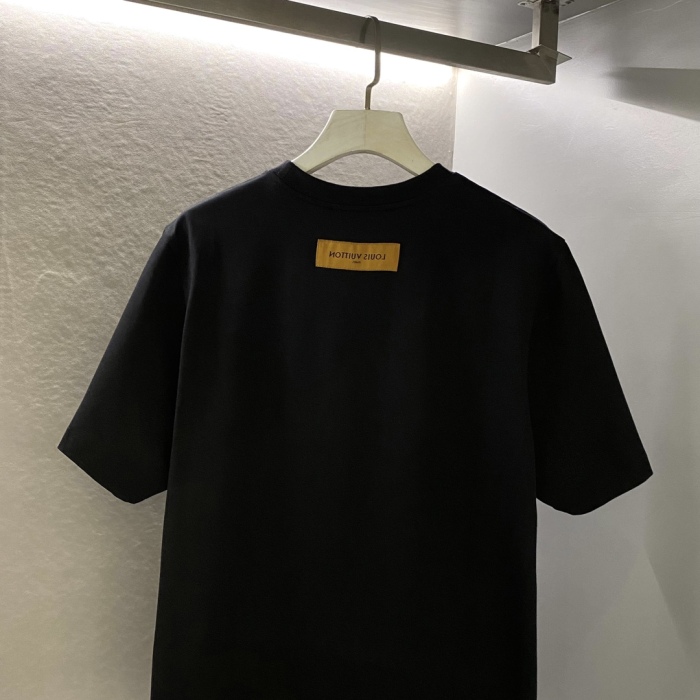 L*ouis V*uitton  T-shirt  Top Quality D17 20240422-4