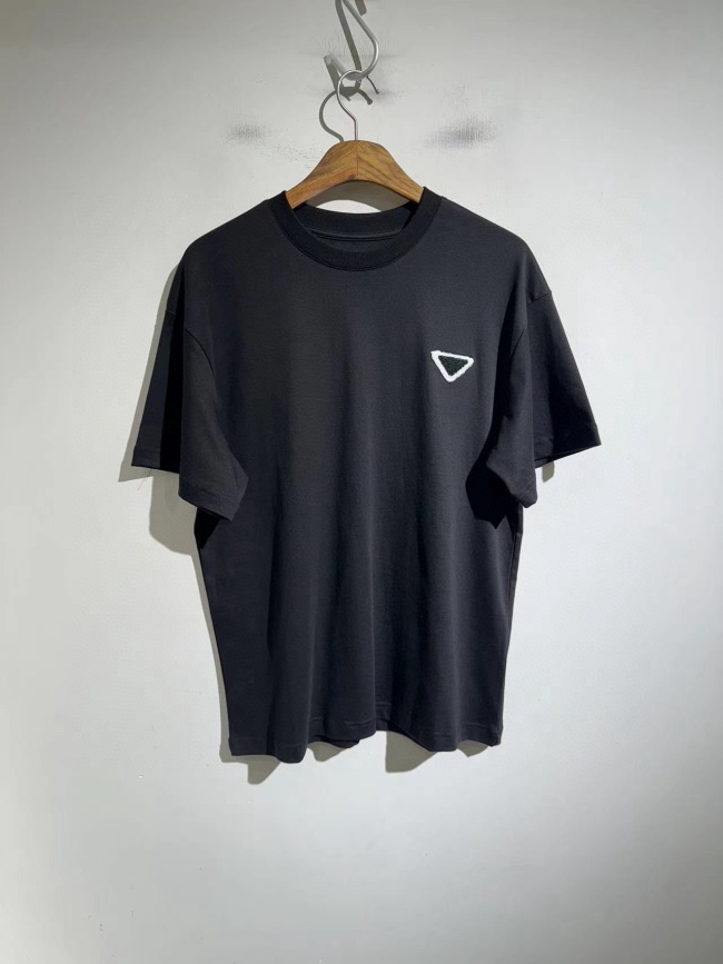 P*rada T-shirt Top Quality D17 20240425-3