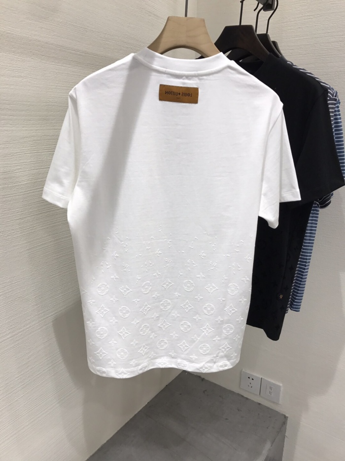 L*ouis V*uitton  T-shirt  Top Quality D17 20240426-3