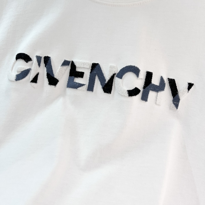 G*ivenchy T-shirt Top Quality D17 20240501-24
