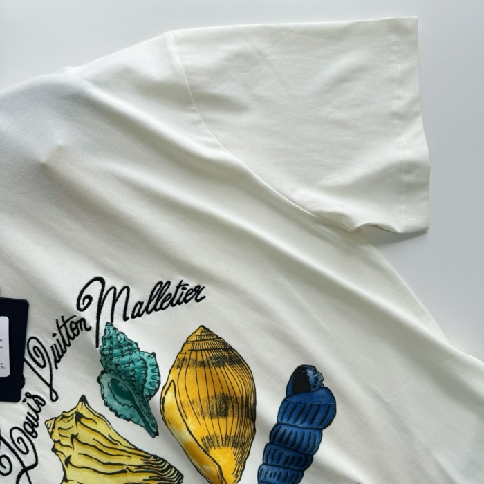 L*ouis V*uitton  T-shirt  Top Quality D17 20240430-14