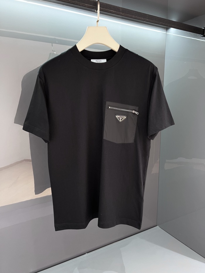 P*rada T-shirt Top Quality D17 20240501-6
