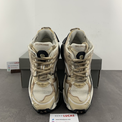 B*alenciaga runner AM 20240505