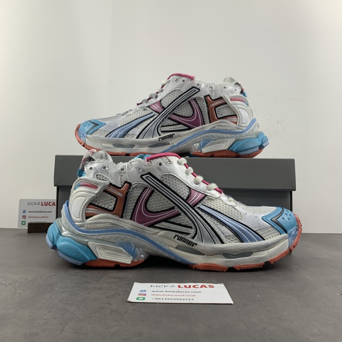 B*alenciaga runner AM 20240115-3