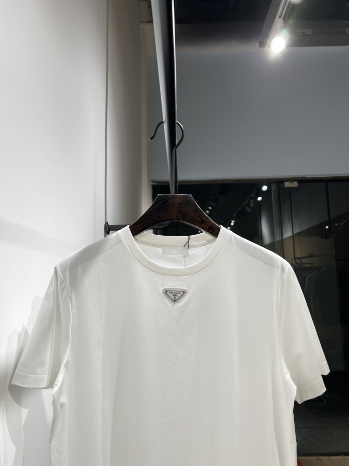 P*rada T-shirt Top Quality D17 20240507-32