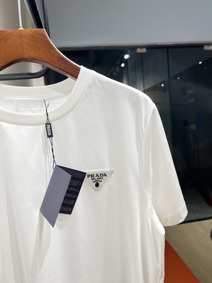 P*rada T-shirt Top Quality D17 20240507-25