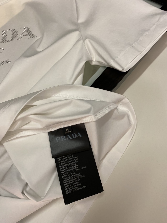 P*rada T-shirt Top Quality D17 20240507-12