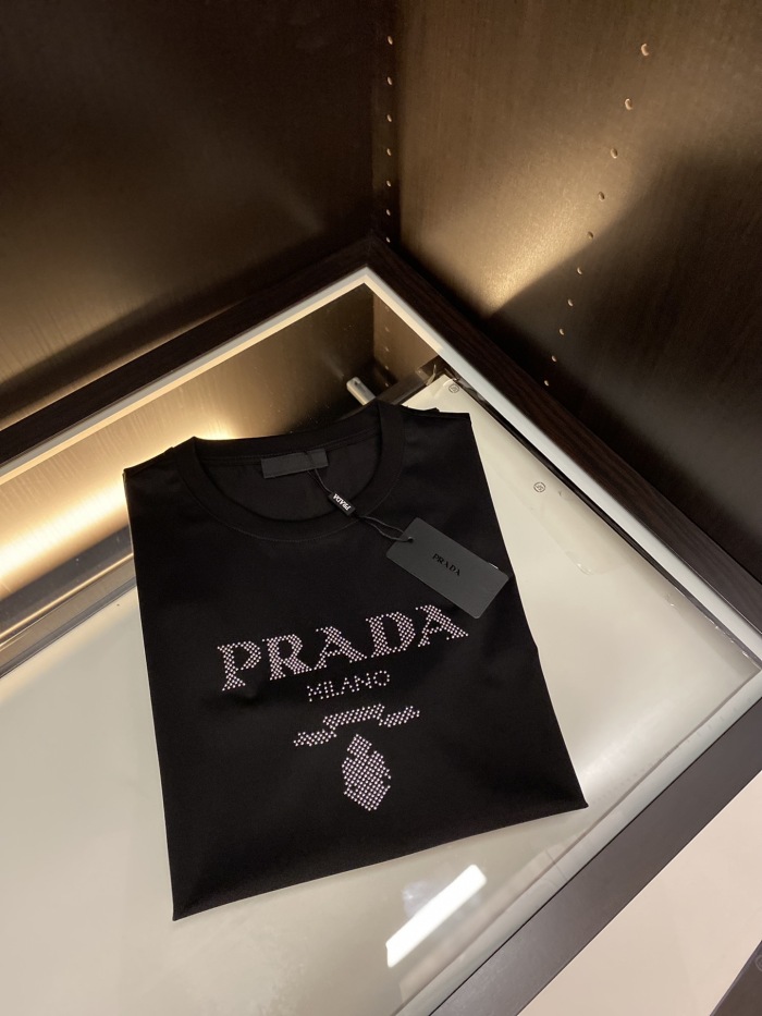 P*rada T-shirt Top Quality D17 20240507-11