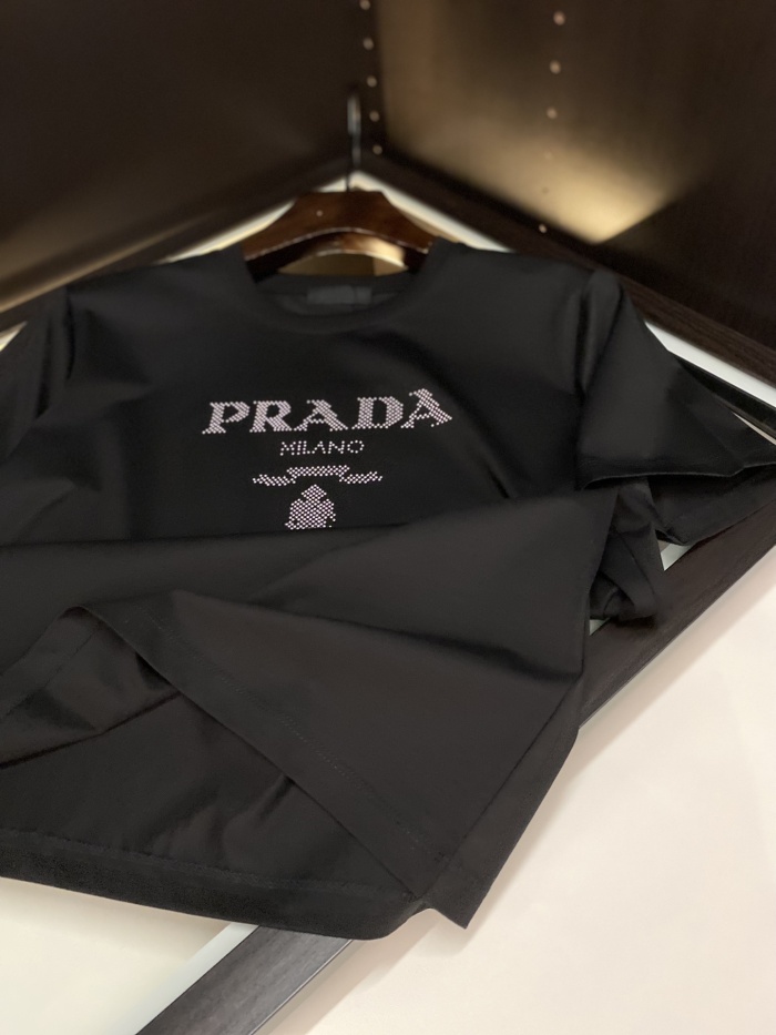 P*rada T-shirt Top Quality D17 20240507-11