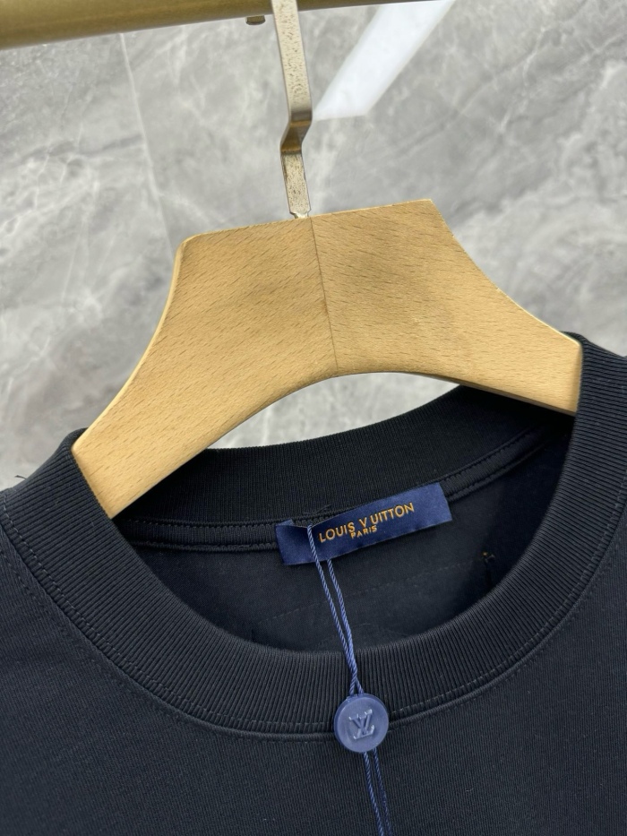 L*ouis V*uitton  T-shirt  Top Quality D17 20240508-7