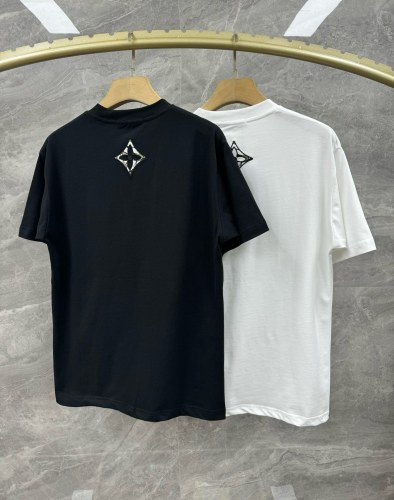 L*ouis V*uitton  T-shirt  Top Quality D17 20240507-2