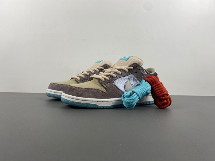 SB Dunk Low Big Money Savings  FZ3129-200