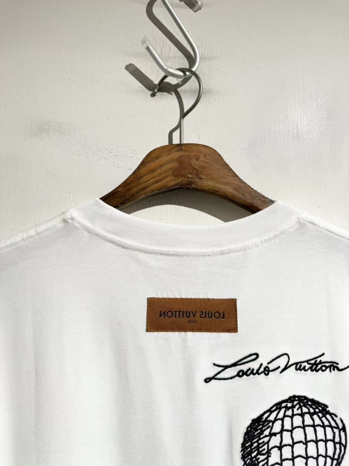 L*ouis V*uitton  T-shirt  Top Quality D17 20240510-32