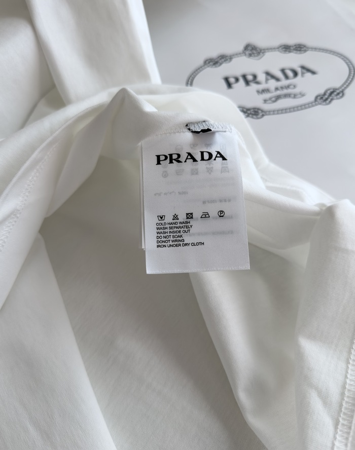 P*rada T-shirt Top Quality D17 20240512-8