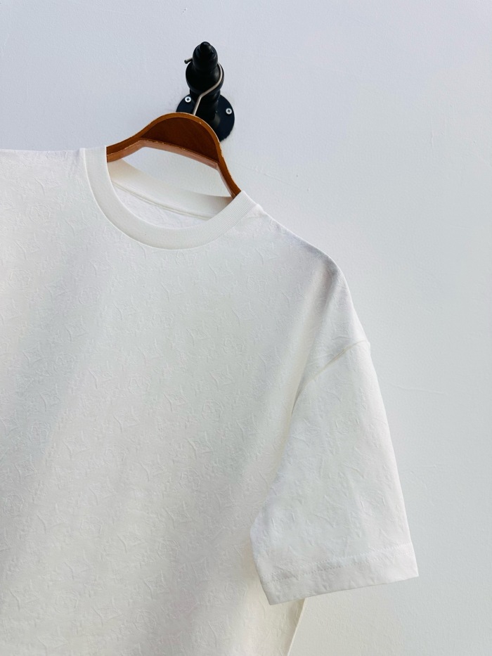 L*ouis V*uitton  T-shirt  Top Quality D17 20240511-10