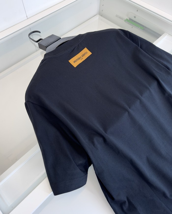 L*ouis V*uitton  T-shirt  Top Quality D17 20240512-15