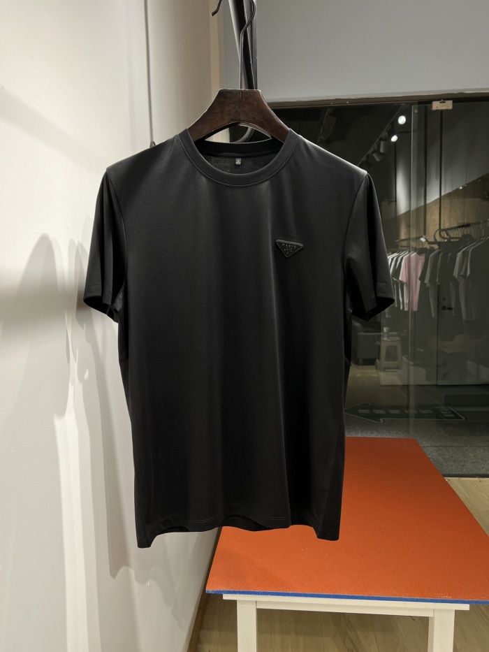 P*rada T-shirt Top Quality D17 20240517-11