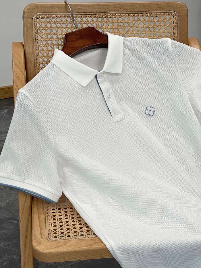 L*ouis V*uitton  T-shirt  Top Quality D17 20240516-23