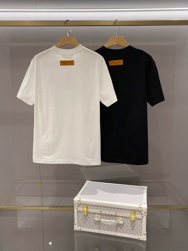L*ouis V*uitton  T-shirt  Top Quality D17 20240514-6
