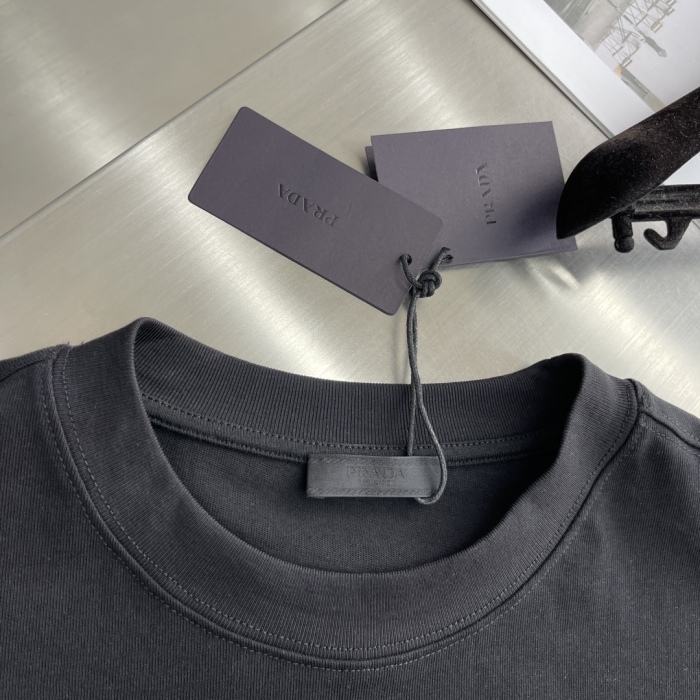 P*rada T-shirt Top Quality D17 20240516-18