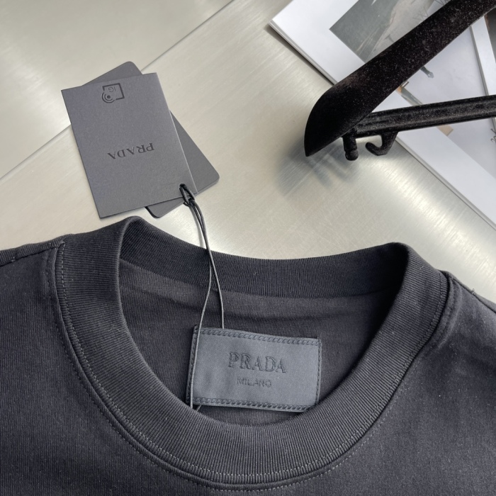 P*rada T-shirt Top Quality D17 20240516-14