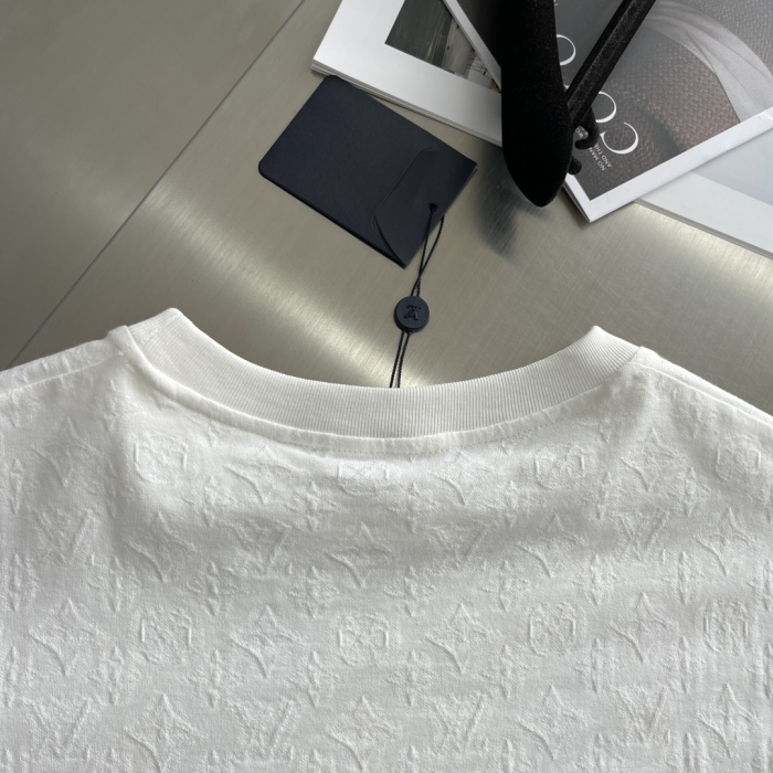 L*ouis V*uitton  T-shirt  Top Quality D17 20240516-5